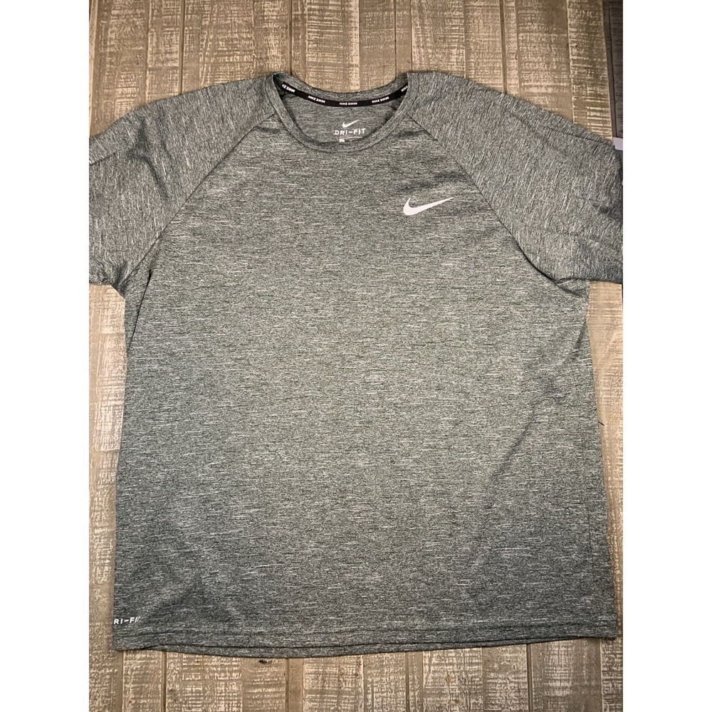 Nike Dri-FIT Shirt Mens XL Green Wash Short Sleeve Nike Swim UPF 40+ Rash Guard
